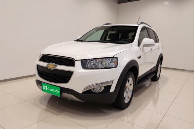Ojetý Chevrolet Captiva 2014 2.4L Two-Wheel Drive Urban Version 7 Seats