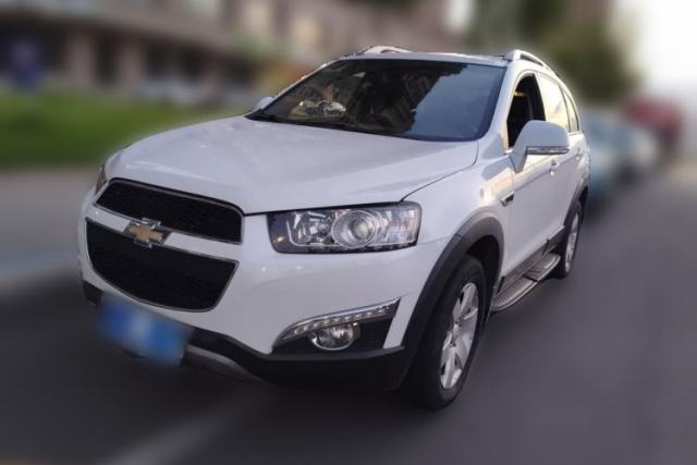 Ojetý Chevrolet Captiva 2014 2.4L Two-Wheel Drive Urban Version 7 Seats