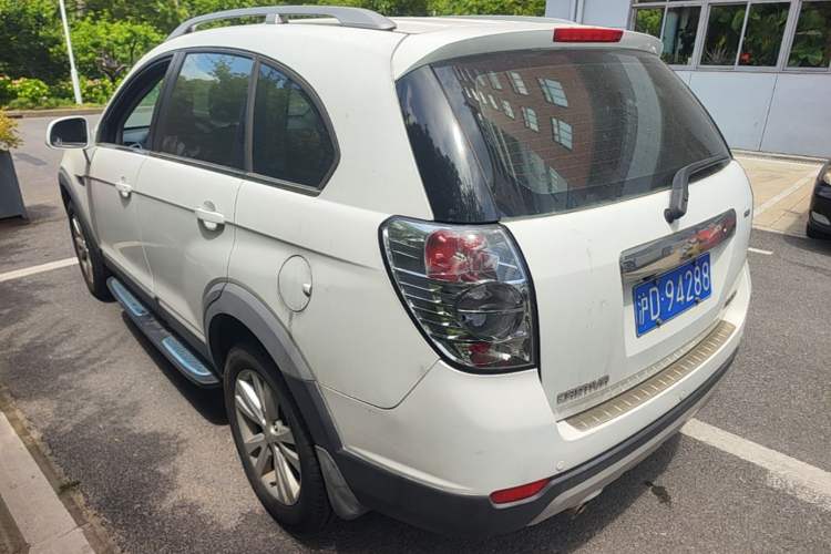 Used Chevrolet Captiva 2014 2.4L 4x4 Flagship Edition 7 Seats Rear Left 45 Deg