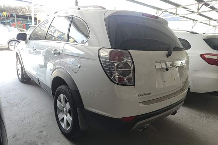 Used Chevrolet Captiva 2014 2.4L Two-Wheel Drive Urban Version 7 Seats Rear Left 45 Deg