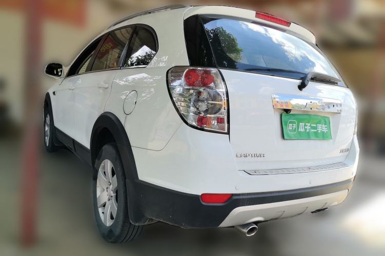 Used Chevrolet Captiva 2014 2.4L Two-Wheel Drive Urban Version 7 Seats Rear Left 45 Deg