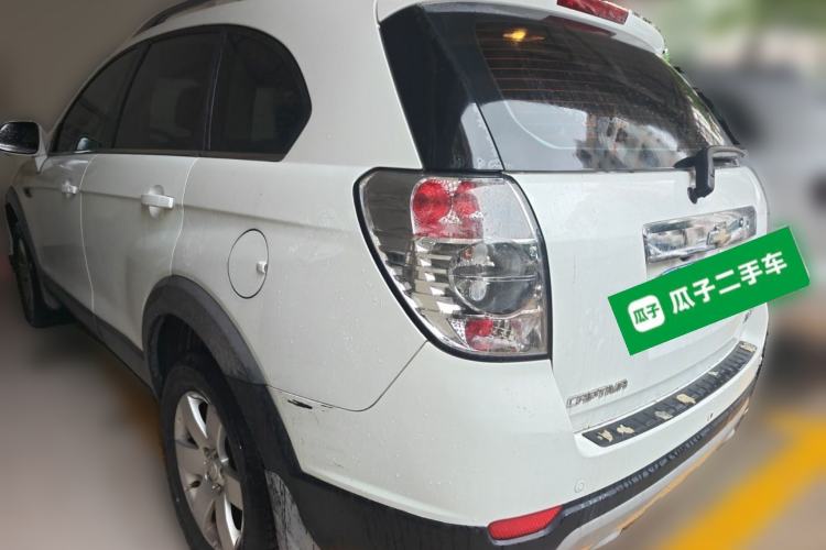 Used Chevrolet Captiva 2014 2.4L Two-Wheel Drive Urban Version 7 Seats Rear Left 45 Deg