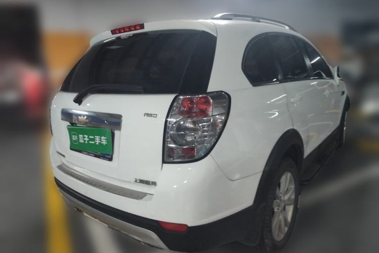 Used Chevrolet Captiva 2014 2.4L 4x4 Flagship Edition 7 Seats Rear Right 45 Deg