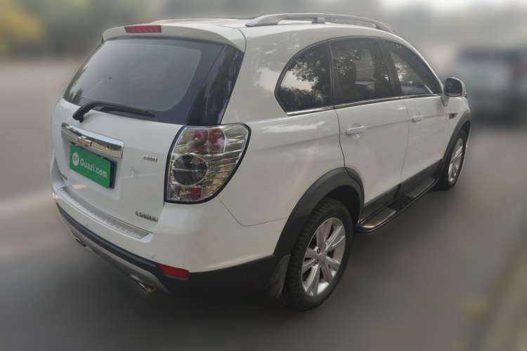 Used Chevrolet Captiva 2014 2.4L 4x4 Flagship Edition 7 Seats Rear Right 45 Deg