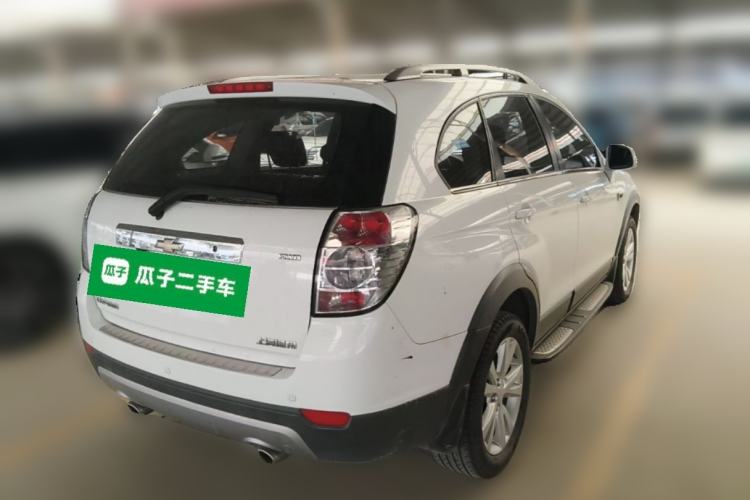 Used Chevrolet Captiva 2014 2.4L 4x4 Flagship Edition 7 Seats Rear Right 45 Deg