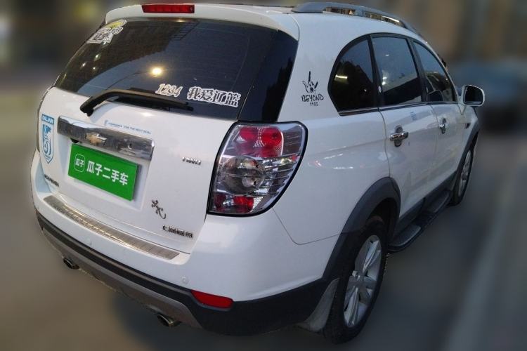 Used Chevrolet Captiva 2014 2.4L 4x4 Flagship Edition 7 Seats Rear Right 45 Deg