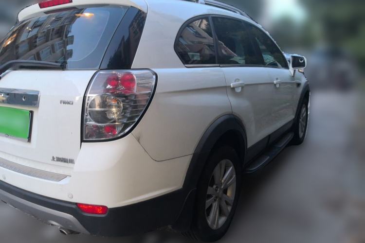 Used Chevrolet Captiva 2014 2.4L 4x4 Flagship Edition 7 Seats Rear Right 45 Deg