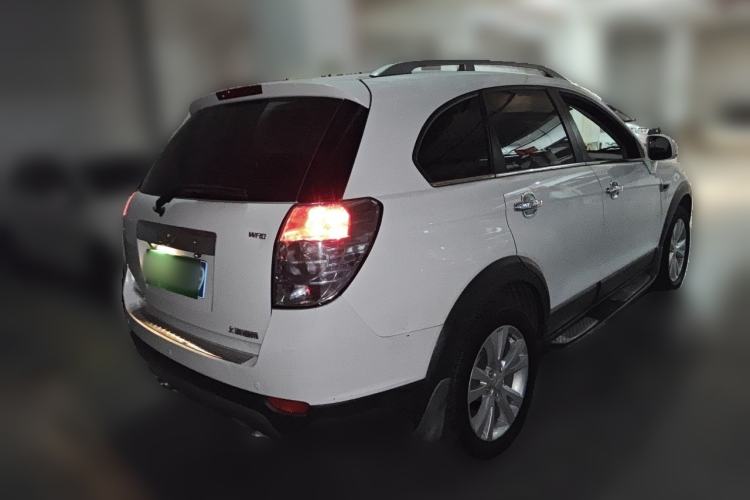 Used Chevrolet Captiva 2014 2.4L 4x4 Flagship Edition 7 Seats Rear Right 45 Deg