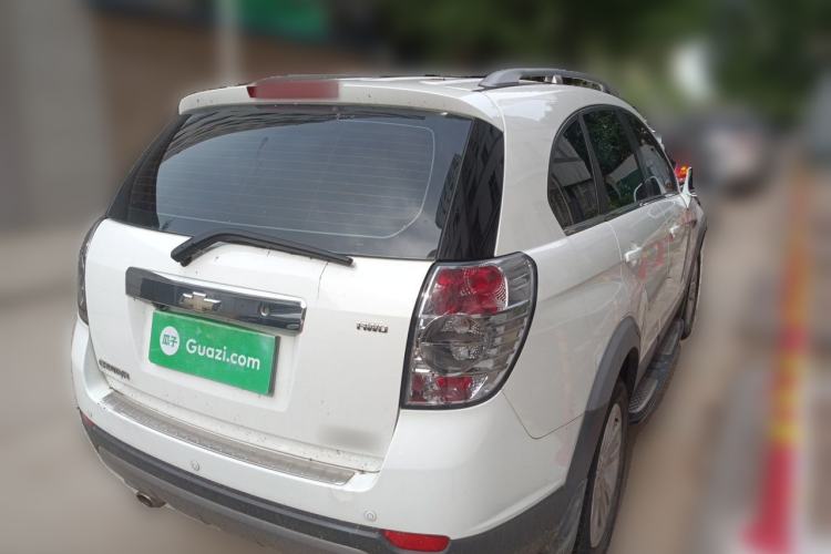 Used Chevrolet Captiva 2014 2.4L 4x4 Flagship Edition 7 Seats Rear Right 45 Deg