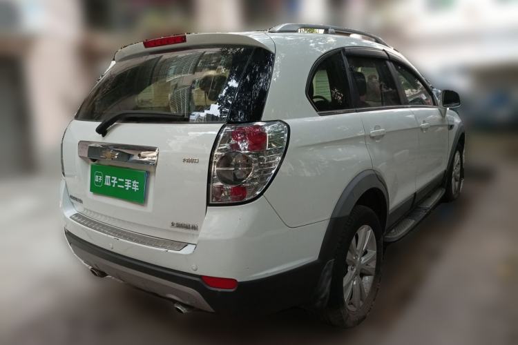 Used Chevrolet Captiva 2014 2.4L 4x4 Flagship Edition 7 Seats Rear Right 45 Deg