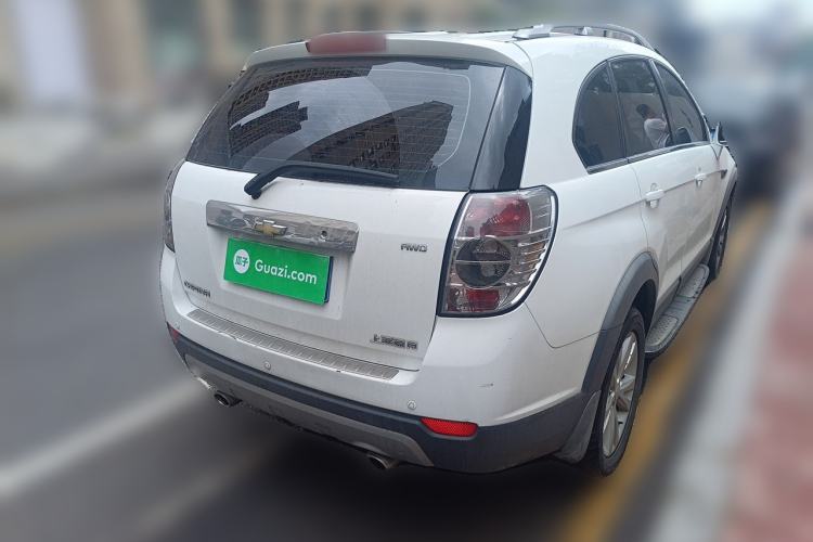 Used Chevrolet Captiva 2014 2.4L 4x4 Flagship Edition 7 Seats Rear Right 45 Deg