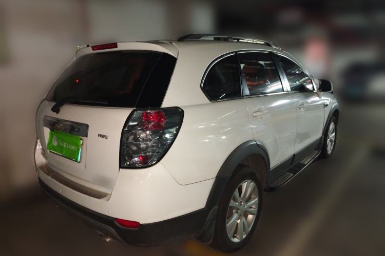 Used Chevrolet Captiva 2014 2.4L 4x4 Flagship Edition 7 Seats Rear Right 45 Deg