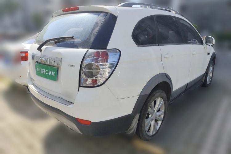 Used Chevrolet Captiva 2014 2.4L 4x4 Flagship Edition 7 Seats Rear Right 45 Deg