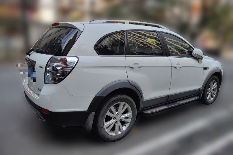Used Chevrolet Captiva 2014 2.4L 4x4 Flagship Edition 7 Seats Rear Right 45 Deg