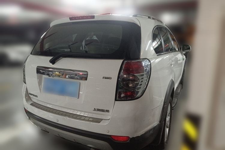 Used Chevrolet Captiva 2014 2.4L 4x4 Flagship Edition 7 Seats Rear Right 45 Deg