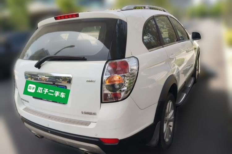 Used Chevrolet Captiva 2014 2.4L 4x4 Flagship Edition 7 Seats Rear Right 45 Deg