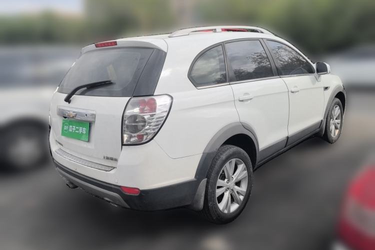 Used Chevrolet Captiva 2014 2.4L 4x4 Flagship Edition 7 Seats Rear Right 45 Deg