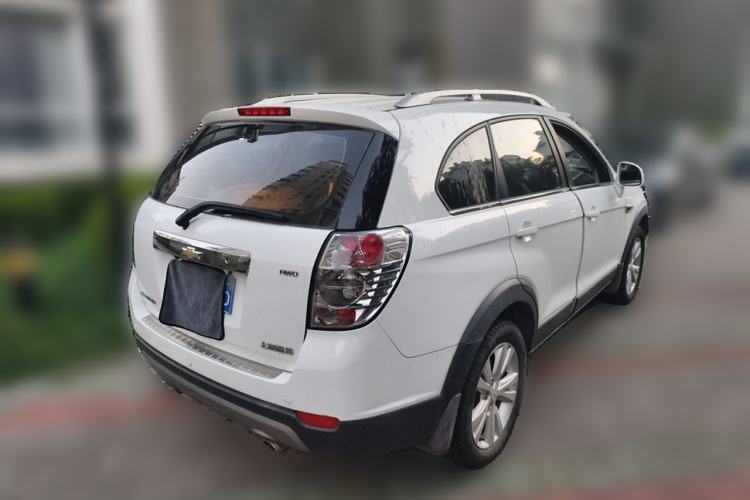 Used Chevrolet Captiva 2014 2.4L 4x4 Flagship Edition 7 Seats Rear Right 45 Deg