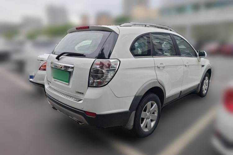 Used Chevrolet Captiva 2014 2.4L Two-Wheel Drive Urban Version 7 Seats Rear Right 45 Deg