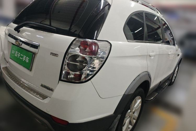 Used Chevrolet Captiva 2014 2.4L 4x4 Flagship Edition 7 Seats Rear Right 45 Deg