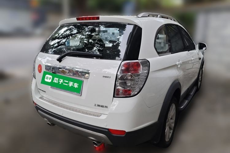 Used Chevrolet Captiva 2014 2.4L 4x4 Flagship Edition 7 Seats Rear Right 45 Deg