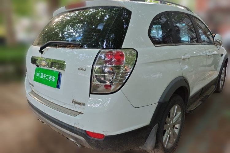Used Chevrolet Captiva 2014 2.4L 4x4 Flagship Edition 7 Seats Rear Right 45 Deg