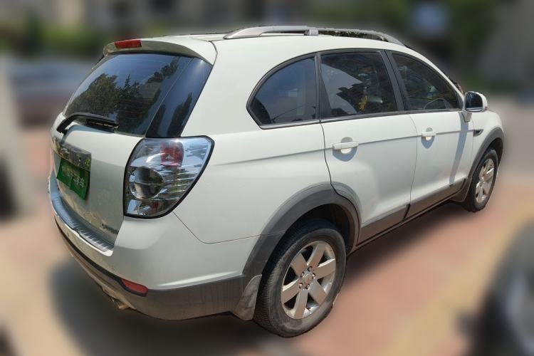 Used Chevrolet Captiva 2014 2.4L Two-Wheel Drive Urban Version 7 Seats Rear Right 45 Deg