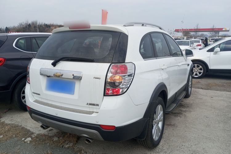 Used Chevrolet Captiva 2014 2.4L 4x4 Flagship Edition 7 Seats Rear Right 45 Deg
