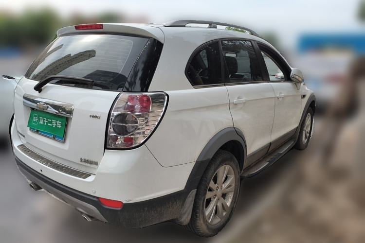 Used Chevrolet Captiva 2014 2.4L 4x4 Flagship Edition 7 Seats Rear Right 45 Deg
