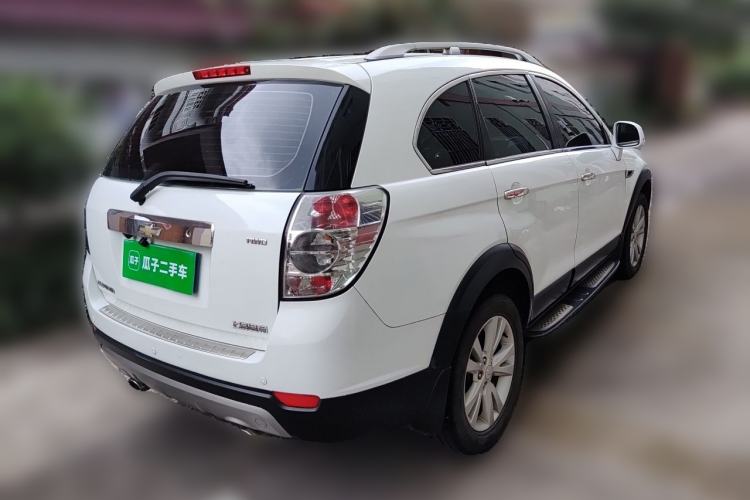Used Chevrolet Captiva 2014 2.4L 4x4 Flagship Edition 7 Seats Rear Right 45 Deg