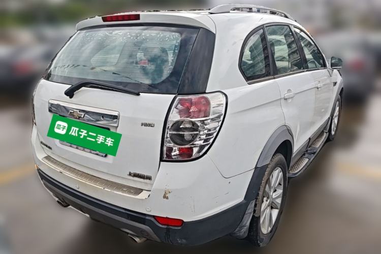 Used Chevrolet Captiva 2014 2.4L 4x4 Flagship Edition 7 Seats Rear Right 45 Deg
