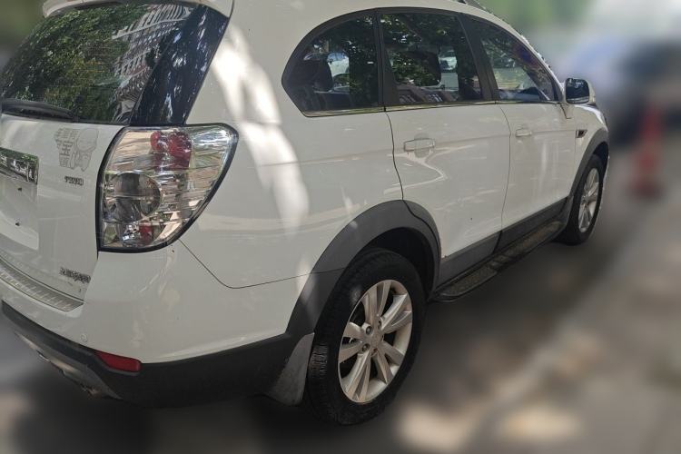 Used Chevrolet Captiva 2014 2.4L 4x4 Flagship Edition 7 Seats Rear Right 45 Deg