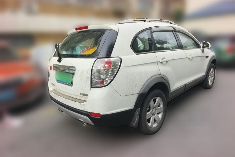 Used Chevrolet Captiva 2014 2.4L Two-Wheel Drive Urban Version 7 Seats Rear Right 45 Deg