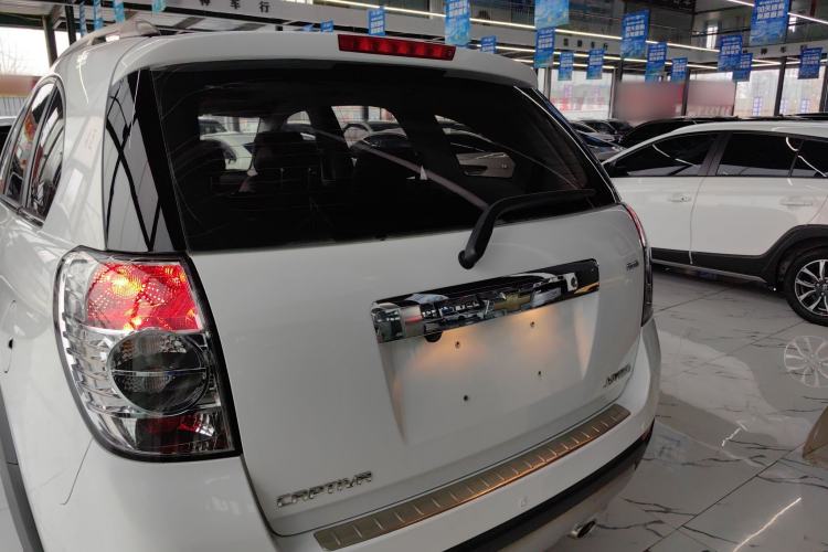 Used Chevrolet Captiva 2014 2.4L 4x4 Flagship Edition 7 Seats Rear