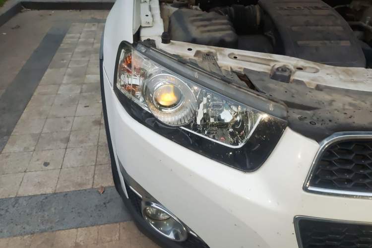 Used Chevrolet Captiva 2014 2.4L Two-Wheel Drive City Edition 5 Seats Right Front Headlight
