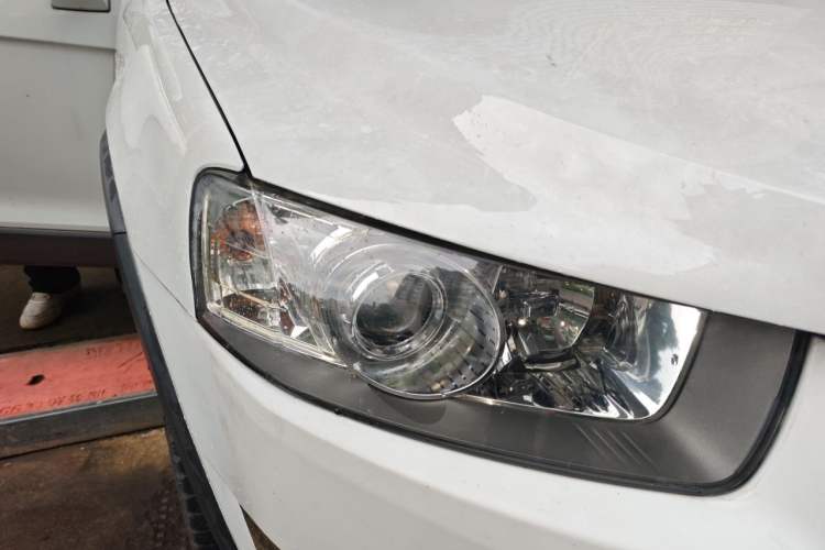 Used Chevrolet Captiva 2014 2.4L 4x4 Flagship Edition 7 Seats Right Front Headlight
