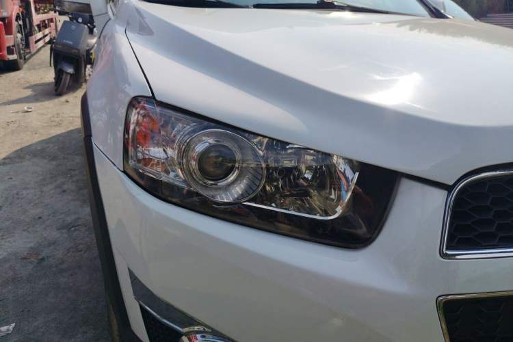 Used Chevrolet Captiva 2014 2.4L 4x4 Luxury Edition 5 Seats Right Front Headlight
