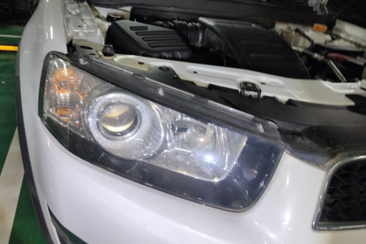 Used Chevrolet Captiva 2014 2.4L 4x4 Flagship Edition 7 Seats Right Front Headlight