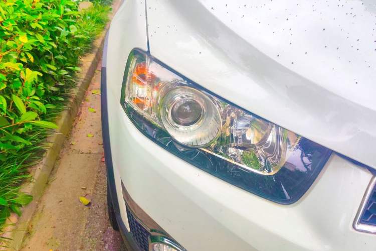 Used Chevrolet Captiva 2014 2.4L 4x4 Flagship Edition 7 Seats Right Front Headlight