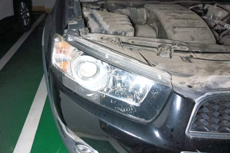 Used Chevrolet Captiva 2014 2.4L 4x4 Luxury Edition 5 Seats Right Front Headlight