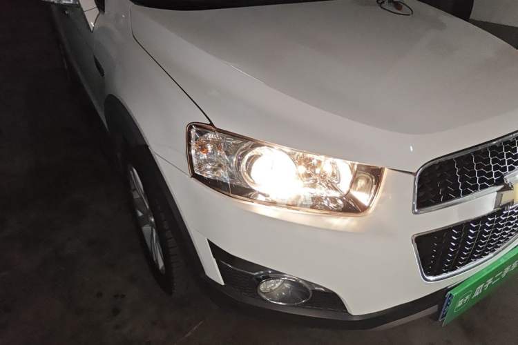 Used Chevrolet Captiva 2014 2.4L 4x4 Flagship Edition 7 Seats Right Front Headlight