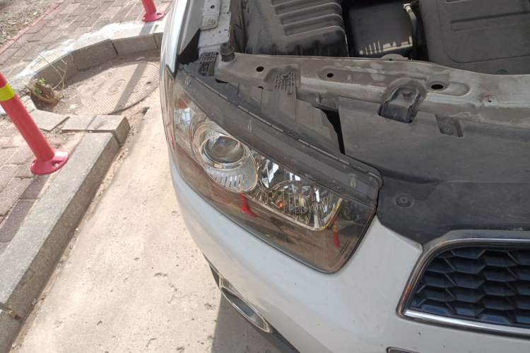 Used Chevrolet Captiva 2014 2.4L 4x4 Flagship Edition 7 Seats Right Front Headlight