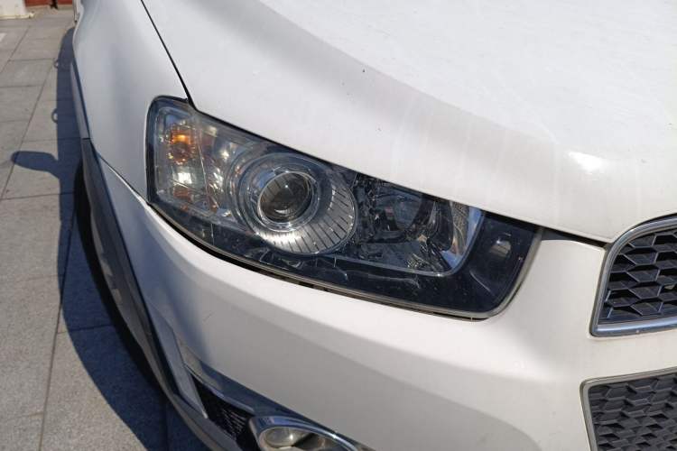 Used Chevrolet Captiva 2014 2.4L 4x4 Flagship Edition 7 Seats Right Front Headlight