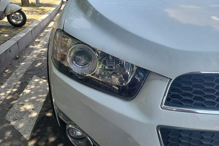 Used Chevrolet Captiva 2014 2.4L 4x4 Flagship Edition 7 Seats Right Front Headlight