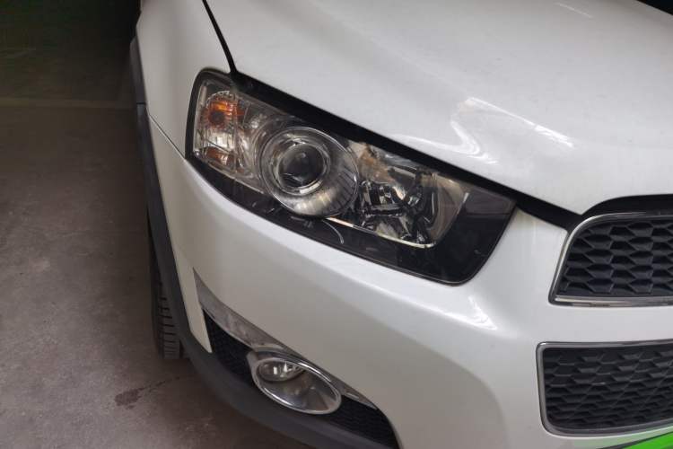 Used Chevrolet Captiva 2014 2.4L 4x4 Flagship Edition 7 Seats Right Front Headlight