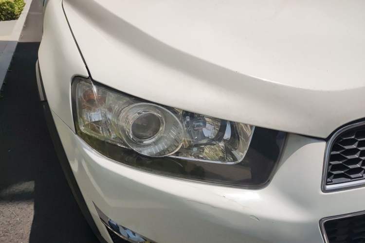 Used Chevrolet Captiva 2014 2.4L 4x4 Flagship Edition 7 Seats Right Front Headlight