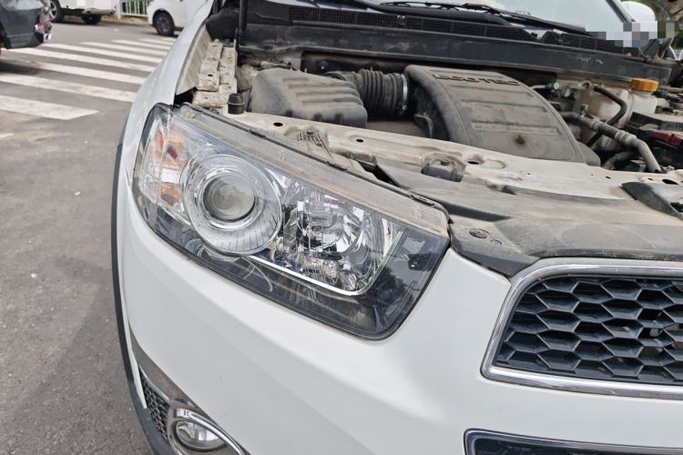 Used Chevrolet Captiva 2014 2.4L Two-Wheel Drive City Edition 5 Seats Right Front Headlight