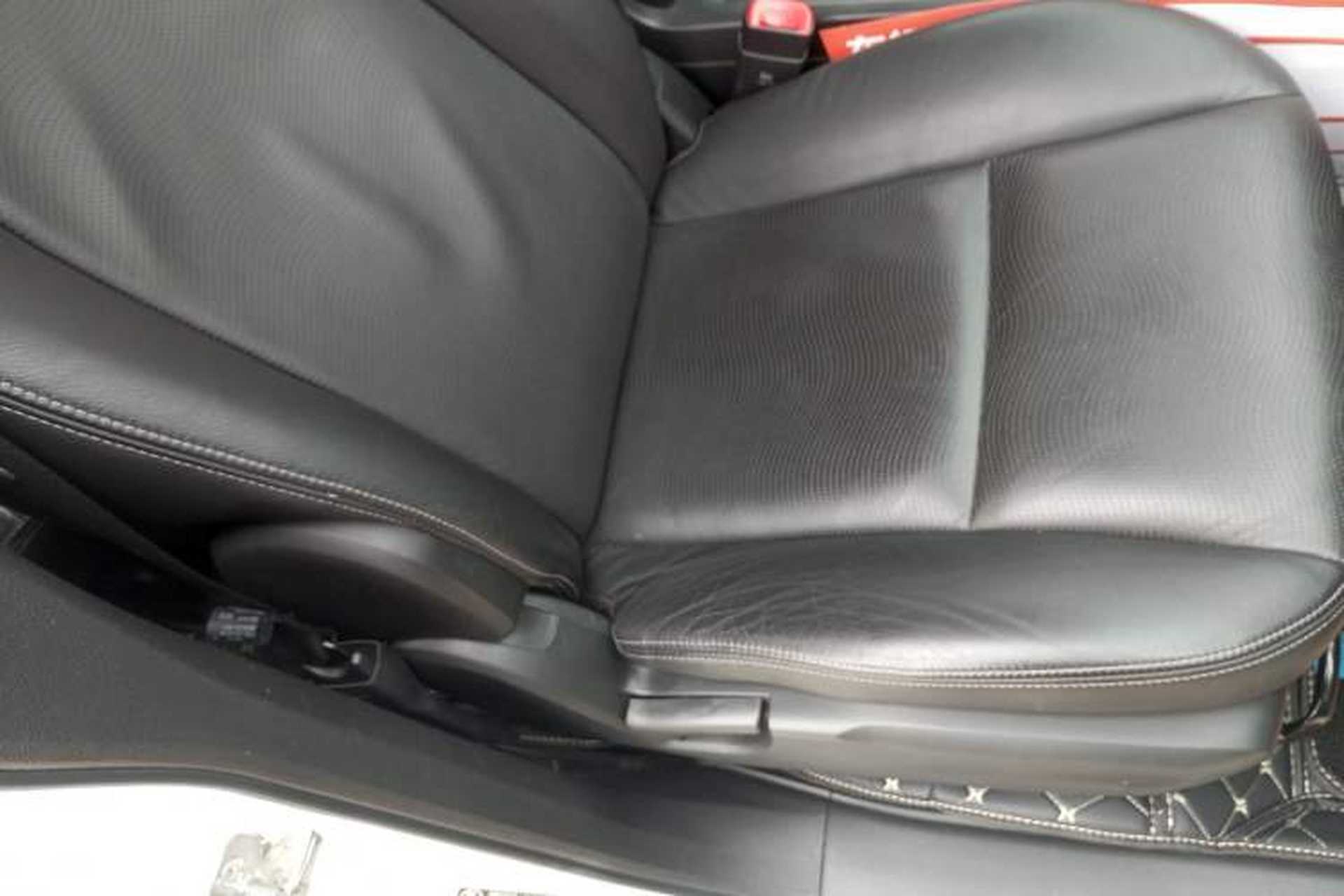 Used Chevrolet Captiva 2014 2.4L 4x4 Flagship Edition 7 Seats Right Front Seat
