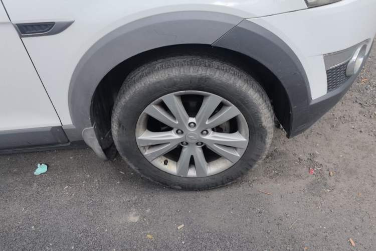 Used Chevrolet Captiva 2014 2.4L 4x4 Flagship Edition 7 Seats Right Front Wheel Hub