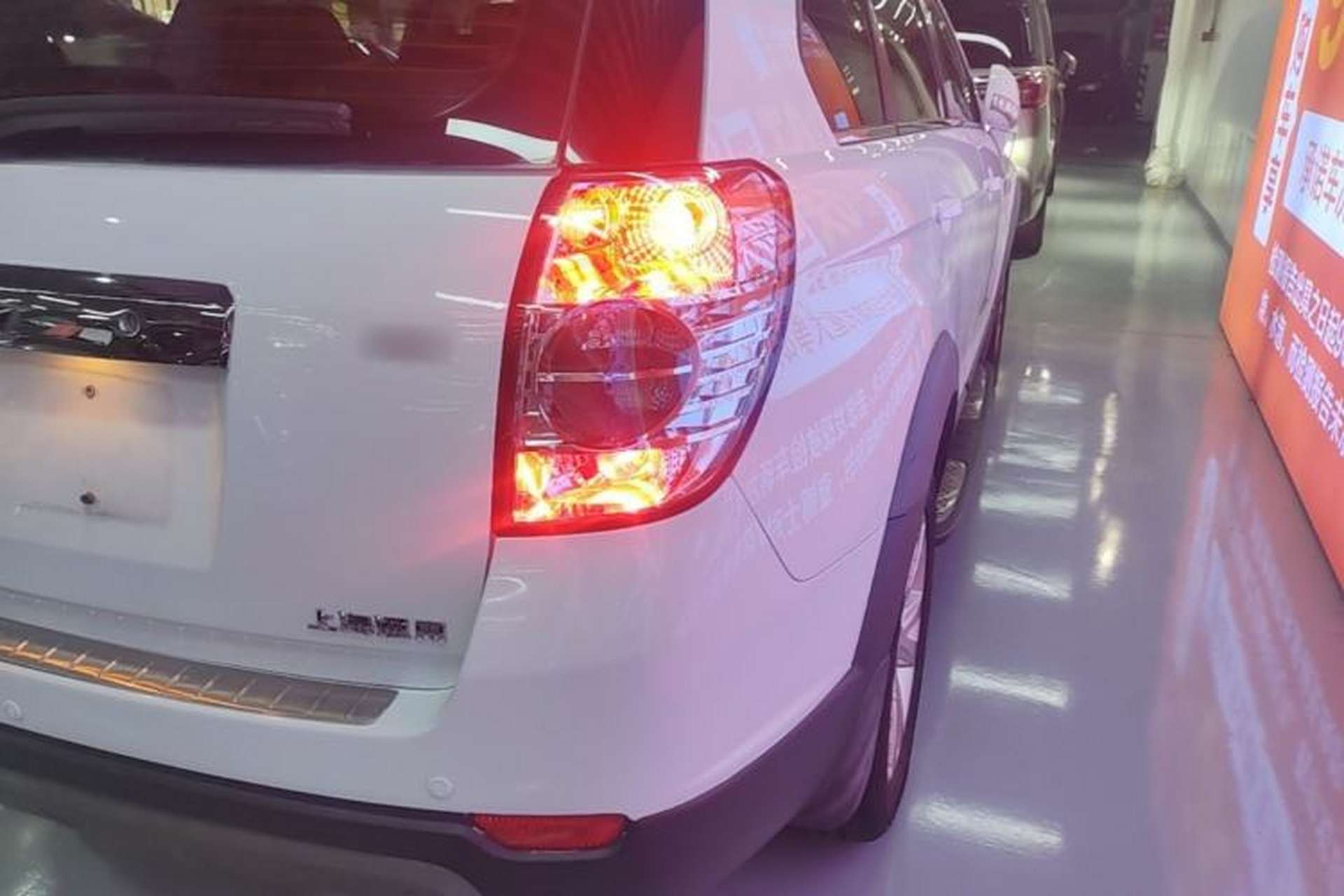 Used Chevrolet Captiva 2014 2.4L 4x4 Flagship Edition 7 Seats Right Rear Taillight